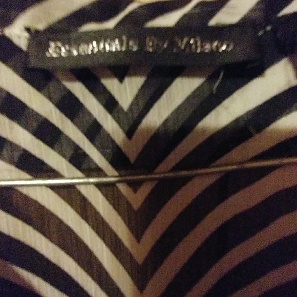 Blouse - Picture 2 of 3